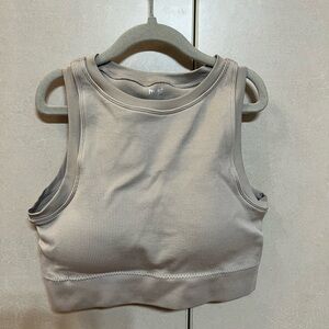 Pro-Fit Seamless Ribbed Padded Crop Top